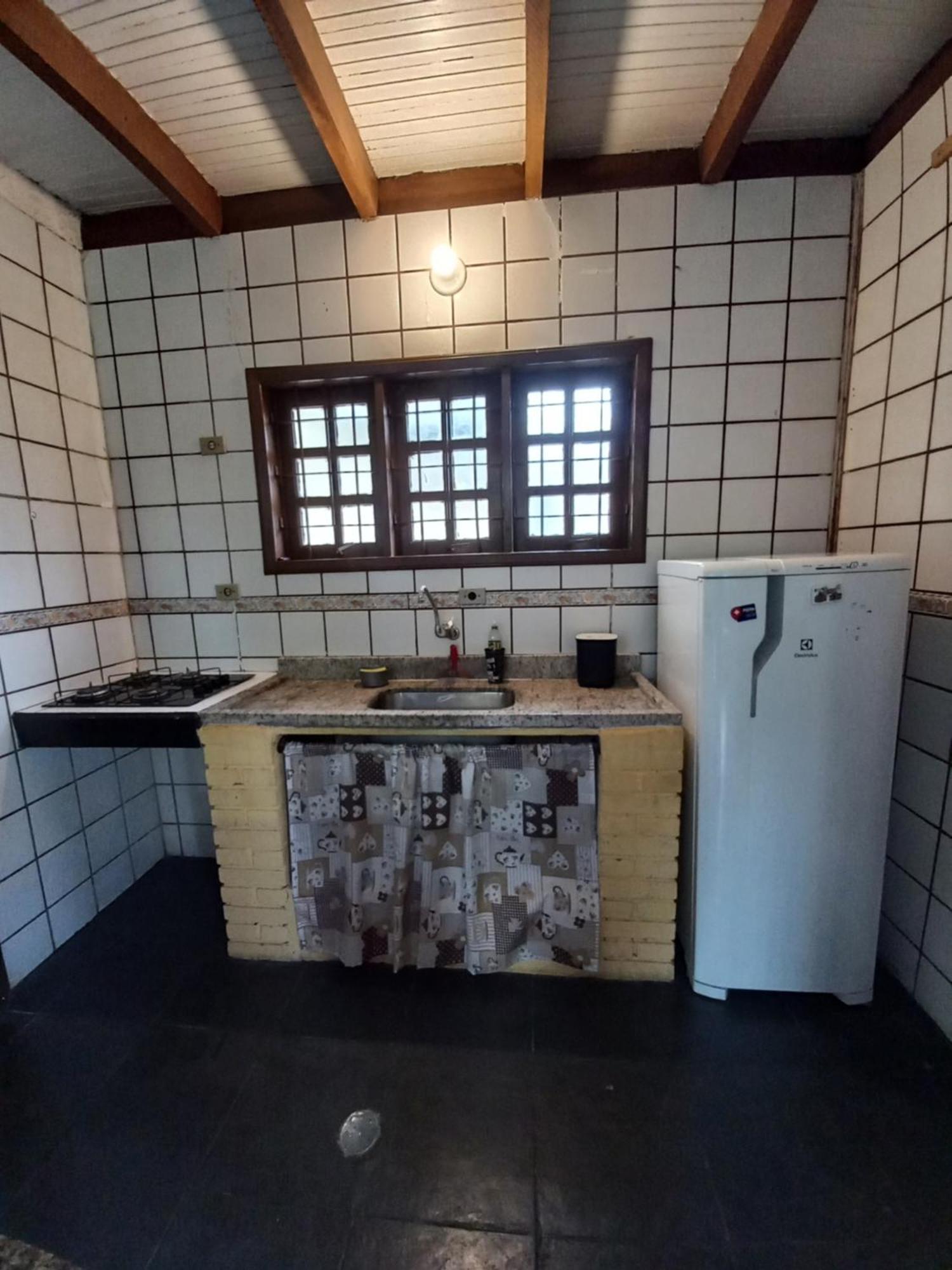 Espaço simples bem localizado Ilhabela Exterior foto