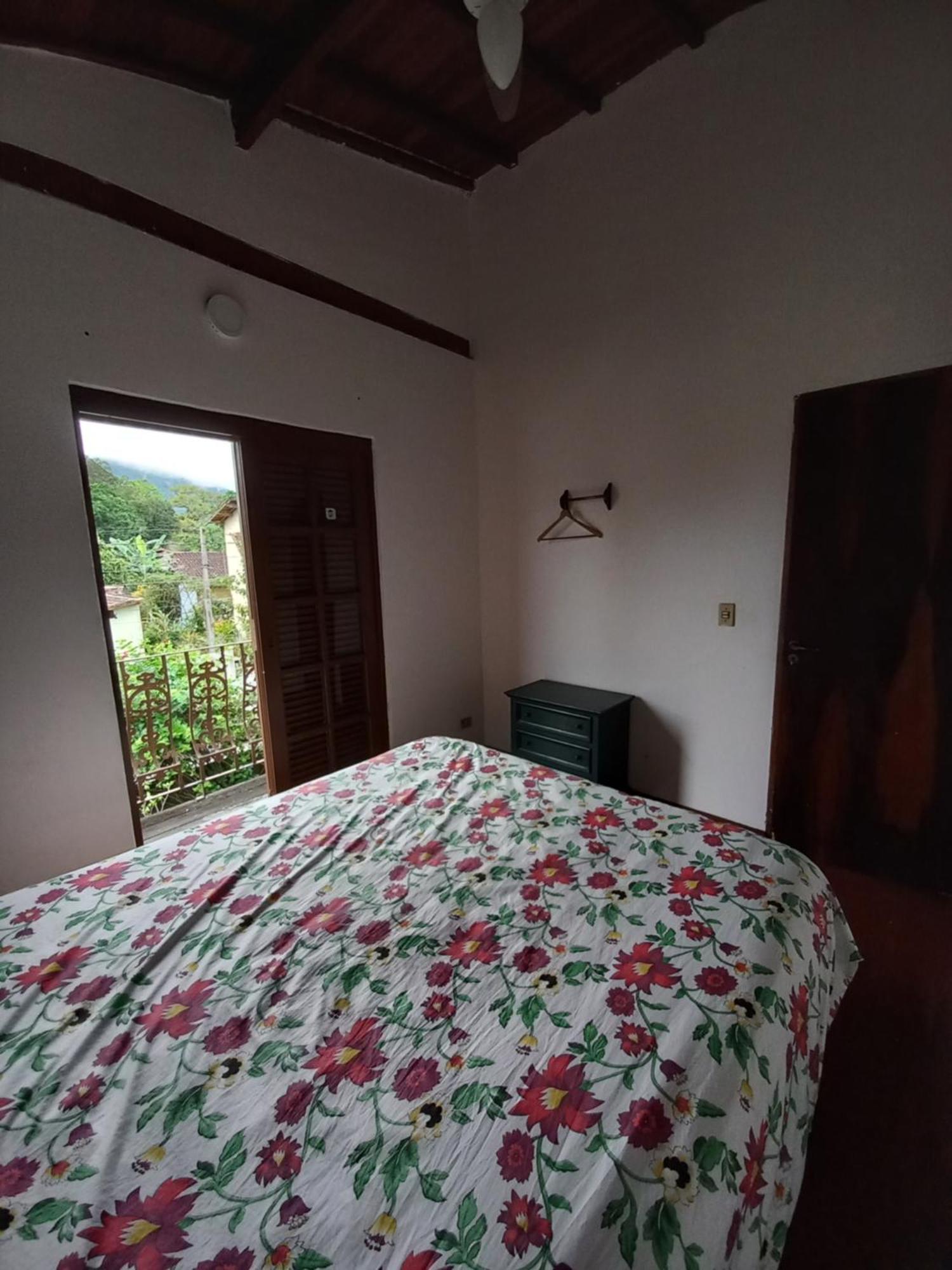 Espaço simples bem localizado Ilhabela Exterior foto
